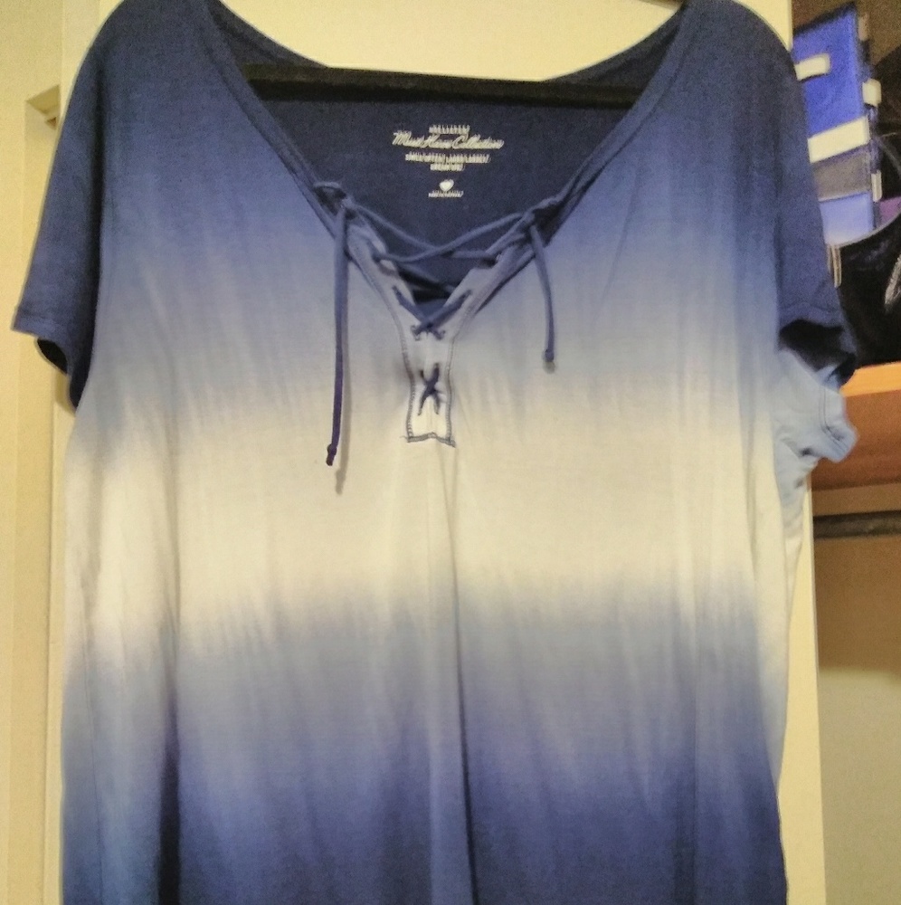 "Must have collection" shirt